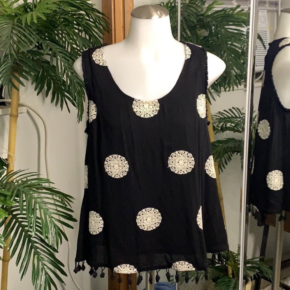 Black and Cream Top